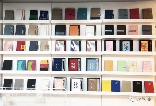 劉小書文化用品,引領(lǐng)定制臺歷的個(gè)性化風(fēng)尚